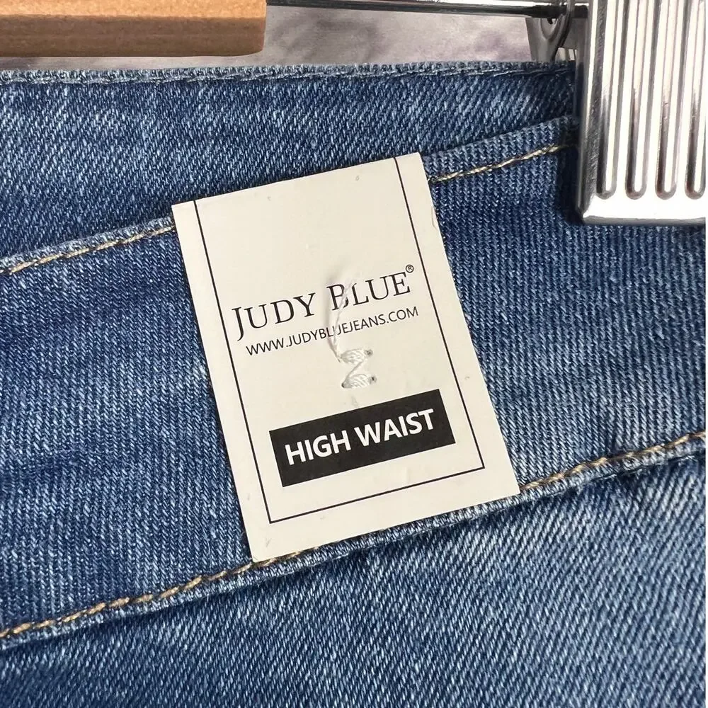 NWT Judy Blue Womens M Minimalist Staple Y2K High Waist Slim Stretch‎ Blue Jeans